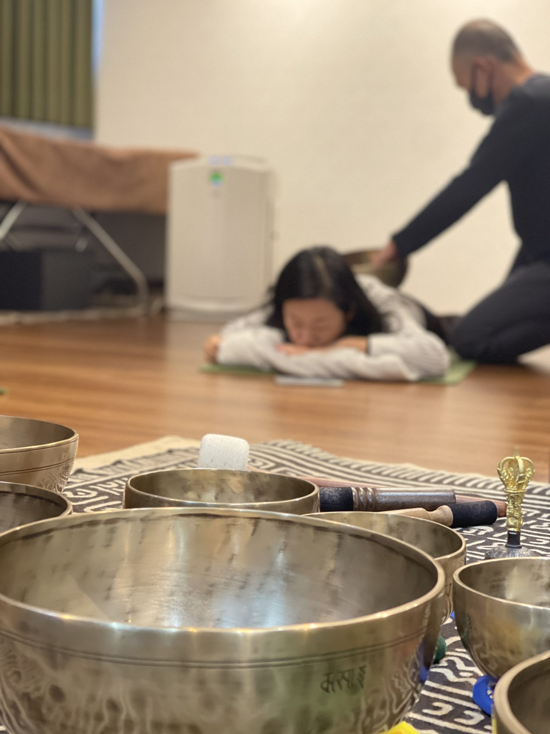 シンギングボウルの個人セラピーってどんなもの？